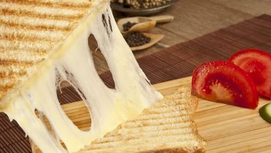 وصفة توست بالجبن سهلة وسريعة
