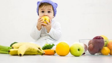 فوائد الموز والتفاح للأطفال