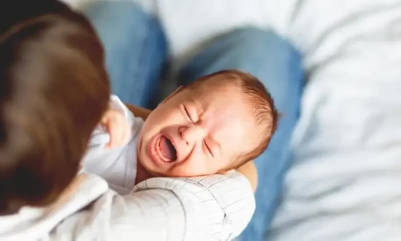 أسباب المغص عند الأطفال الرضع وطرق العلاج