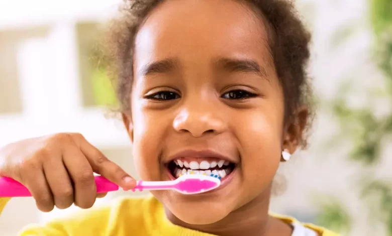 نصائح لتنظيف أسنان طفلك
