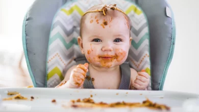 وصفات طعام الطفل في الشهر السادس كيفية تقديم الأطعمة لنمو صحي وسليم