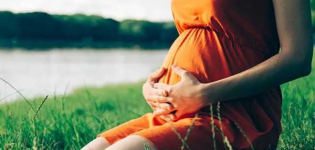 الإفرازات البنية في الشهور الأولى من الحمل أسباب وعلاجات