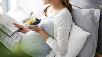 فوائد التوت الأزرق أثناء الحمل وأثره على نمو الجنين