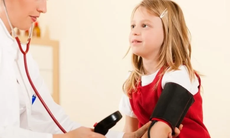 العلاج الطبيعي والعلاج البديل لانخفاض ضغط الدم للأطفال