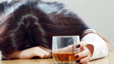 10 طرق فعّالة للتغلب على إدمان الكحول واستعادة حياتك
