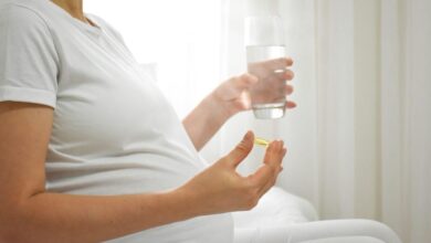 أضرار نقص فيتامين د أثناء الحمل حماية صحة الأم والجنين