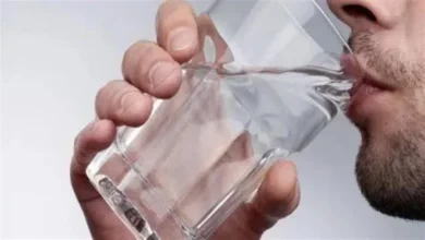 هل الإفراط في شرب الماء يؤدي إلى التسمم