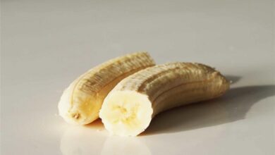 هل يسبب تناول الموز بعد الوجبات زيادة في الوزن؟