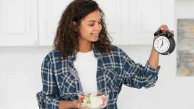 فوائد الصيام المتقطع وتأثيره المحتمل في الوزن وسكر الدم