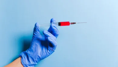 أعراض سرطان الكبد المبكرة والمتقدمة مثل اليرقان وألم أعلى البطن