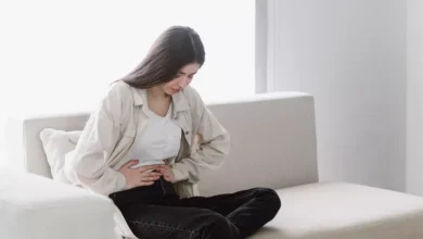 أفضل أطعمة تساعد على علاج الإمساك وتحسين حركة الأمعاء