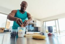 أفضل 5 أطعمة للتعافي بعد التمرين ودعم استعادة العضلات والطاقة